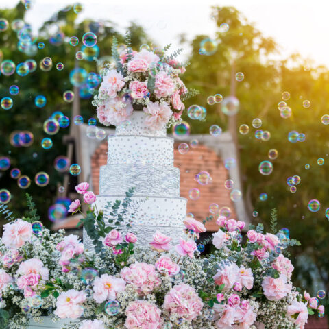 Gateau de mariage avec bulles